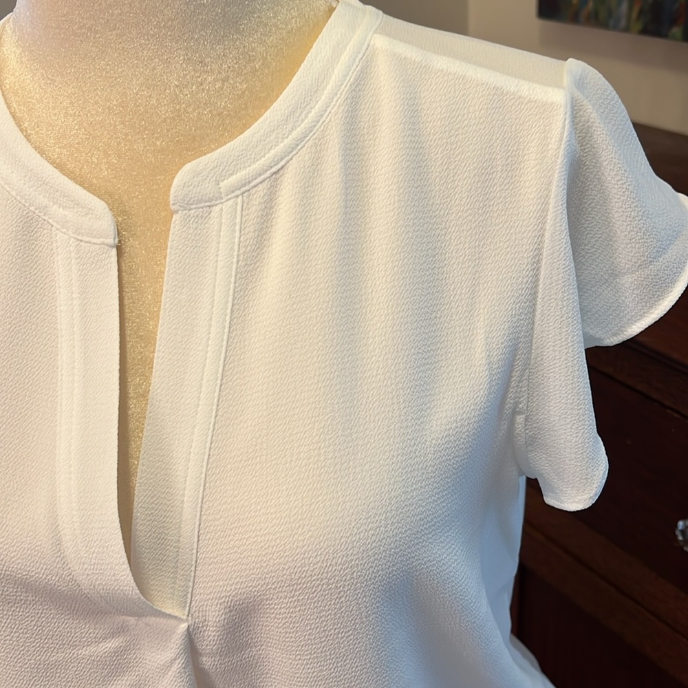Calvin Klein Flutter Sleeve Blouse Size L - Picture 2 of 3